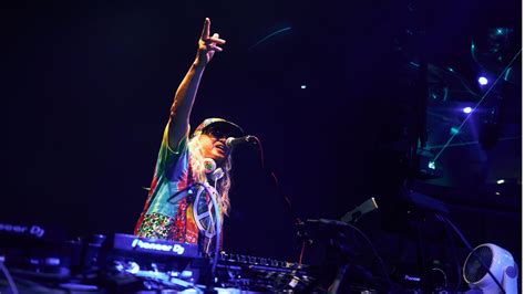 小室哲哉も観覧、DJ KOOやマーク、hitomi、浅倉大介が“TKソン .